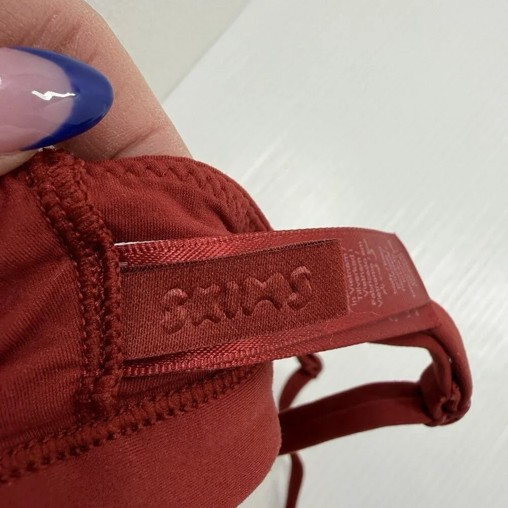 SKIMS Fits Everyone Red Triangle Bralette Wireles Stretch Lounge Bra Minimalist - Picture 5 of 6